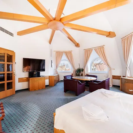 Otel Voyta 4*