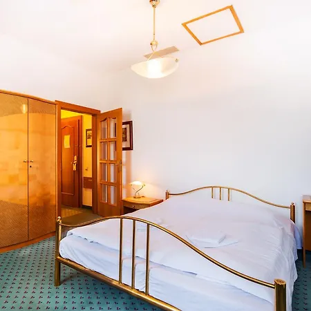 Otel Voyta 4*